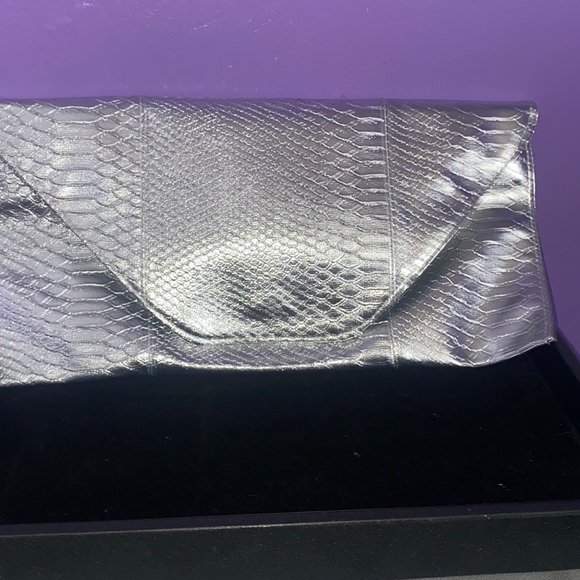 NWOT Unbranded Envelope Clutch - Picture 1 of 2